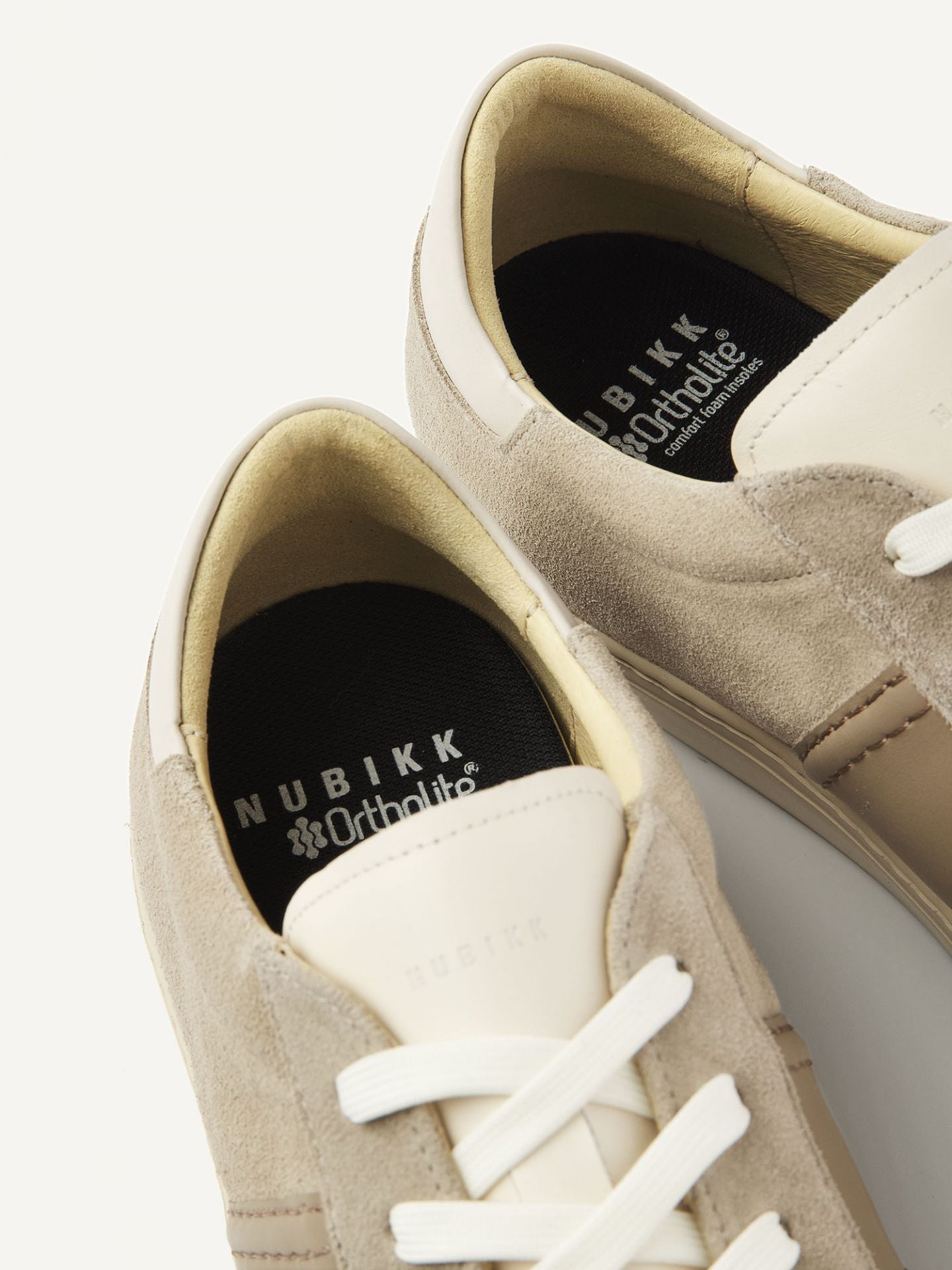 Nubikk - Beiger Sneaker mit Veloursleder - Jase Morris