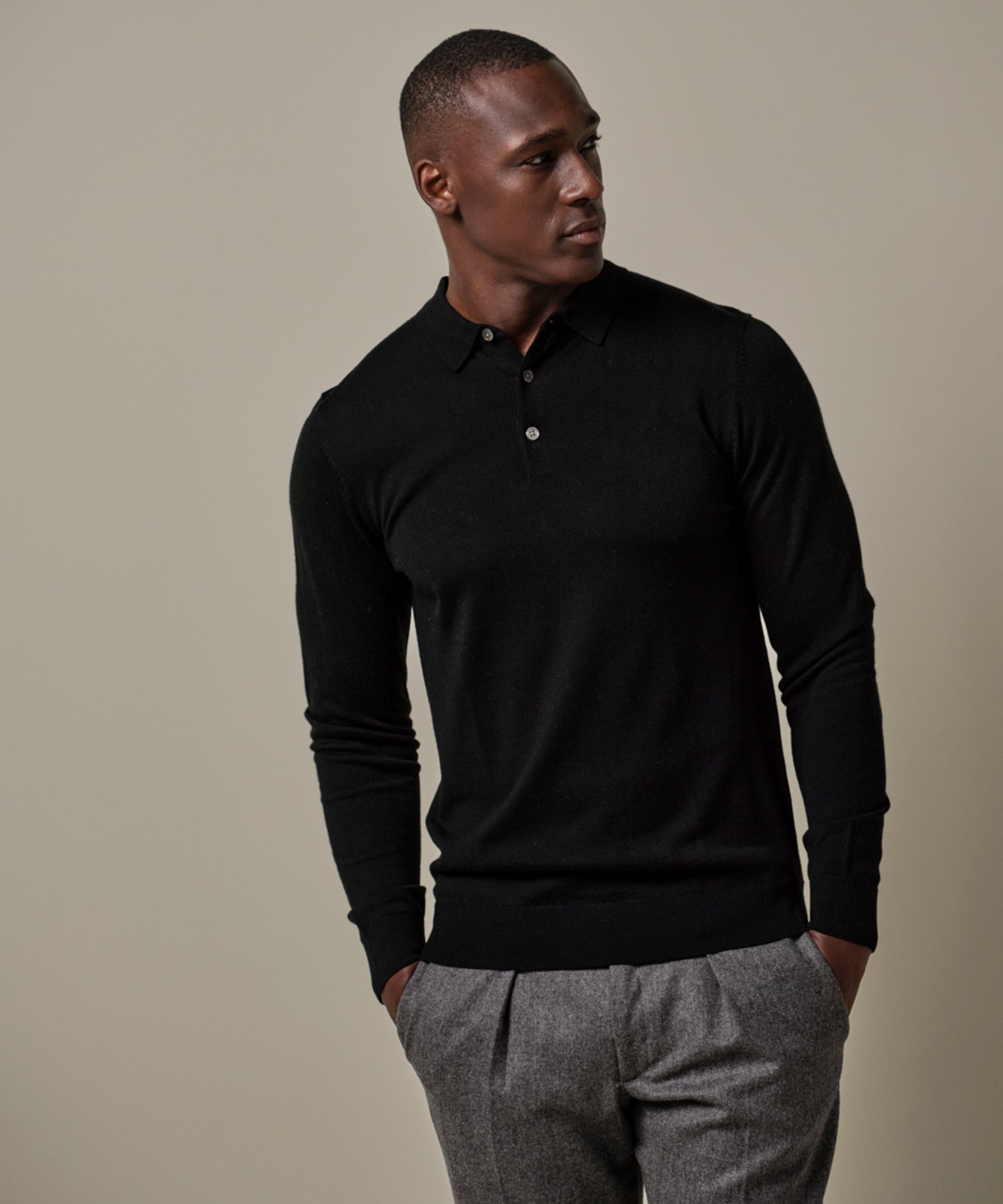 Profuomo - Langarm Poloshirt aus Merinowolle in Schwarz