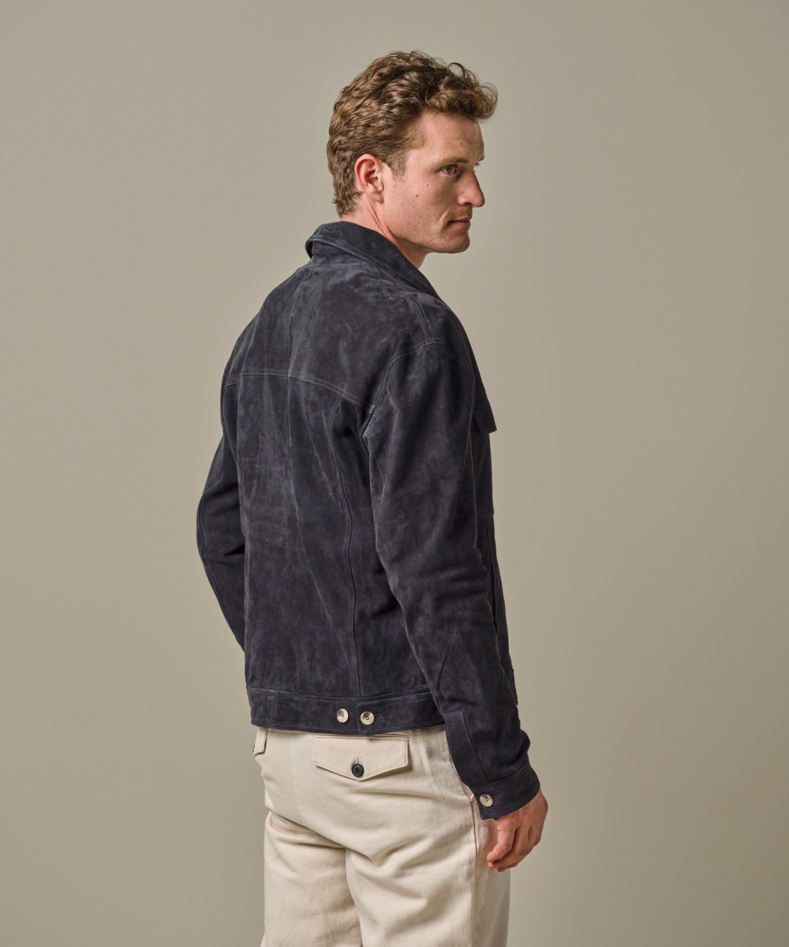 Profuomo - Luxuriöse Wildlederjacke zum Knöpfen