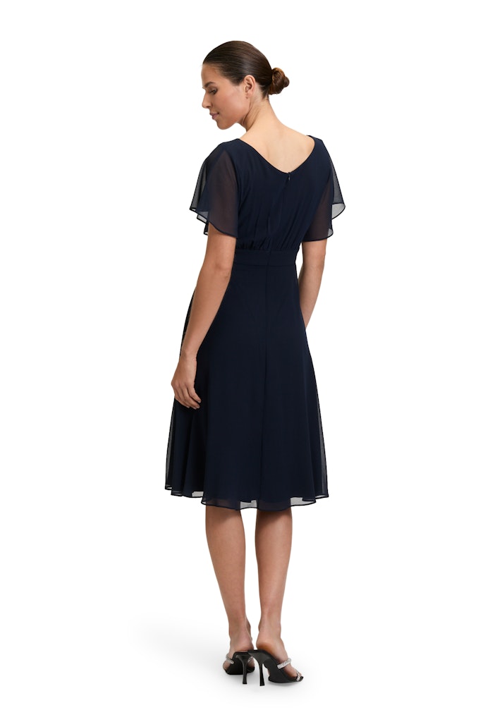Vera Mont - Midi Chiffon Kleid mit Flügelärmeln