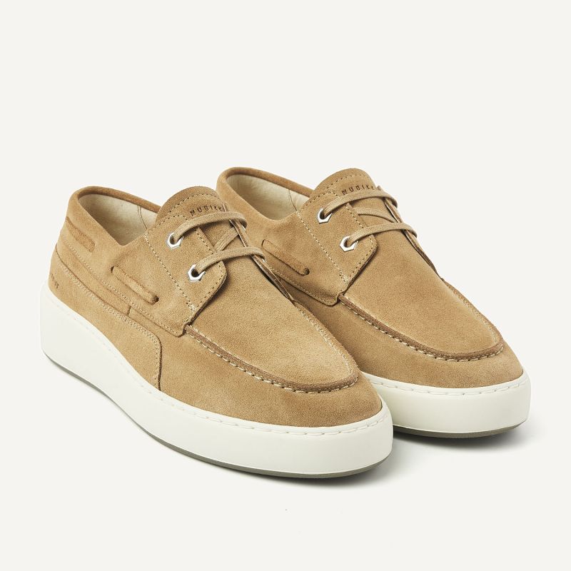 Nubikk - Stilvoller Sneaker mit Schiffschuh Elementen in Eiche - Jiro Yacht