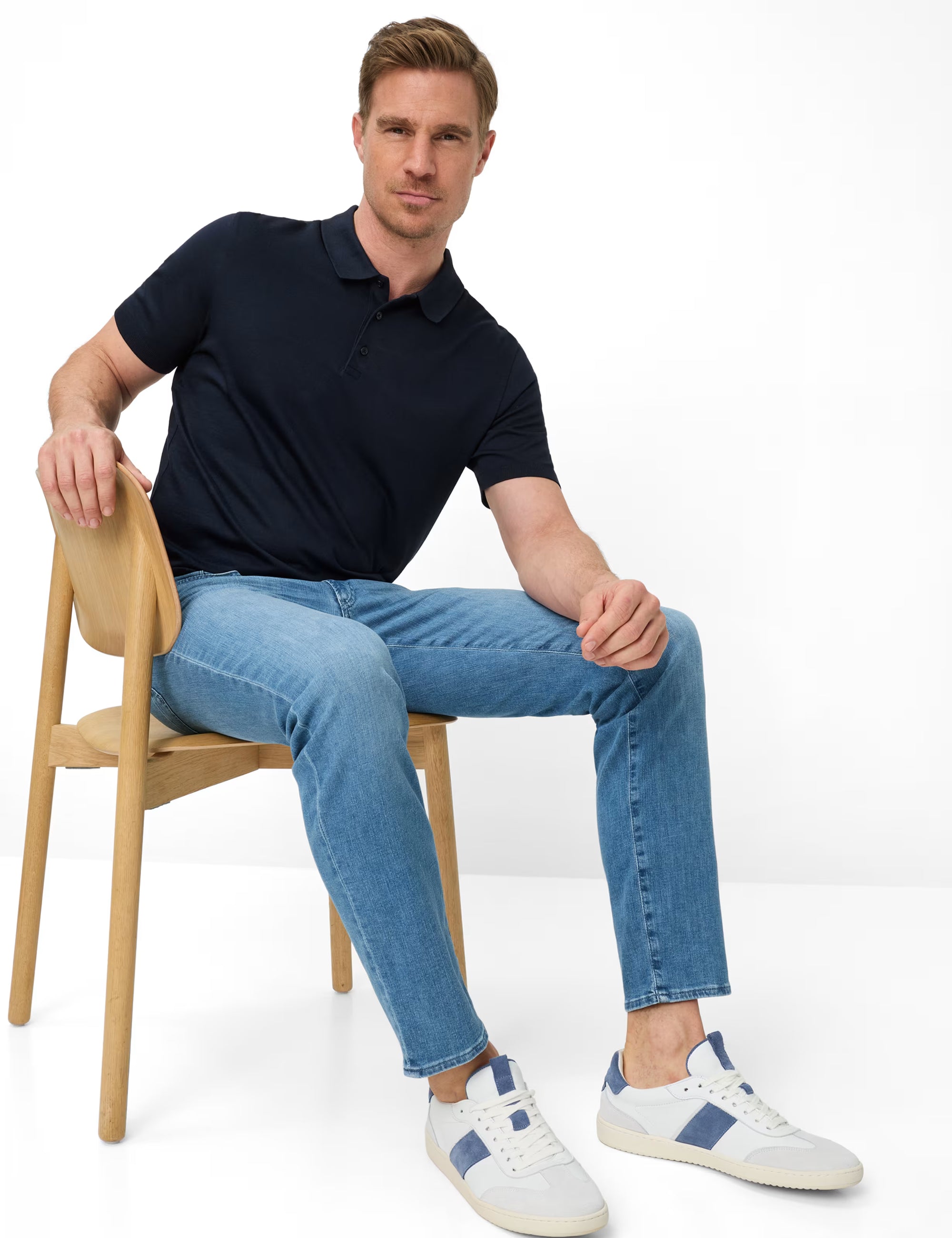Brax - Leichte  Sommerjeans in blauer Waschung - Chuck