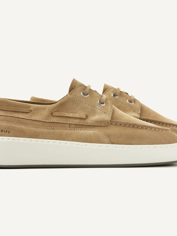 Nubikk - Stilvoller Sneaker mit Schiffschuh Elementen in Eiche - Jiro Yacht