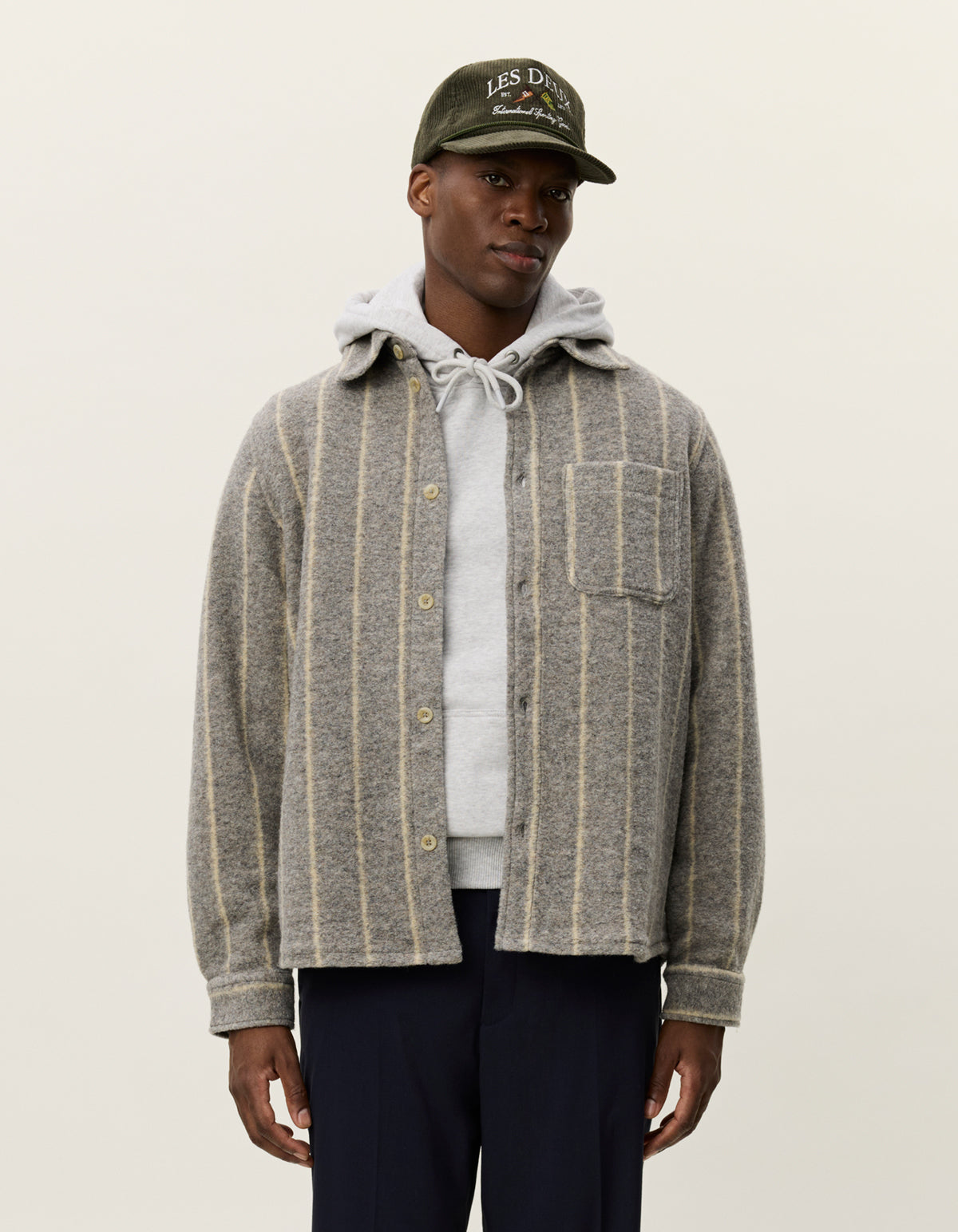 Les Deux - Bouclé Overshirt mit stilvollem Kreidestreifen - Lennon