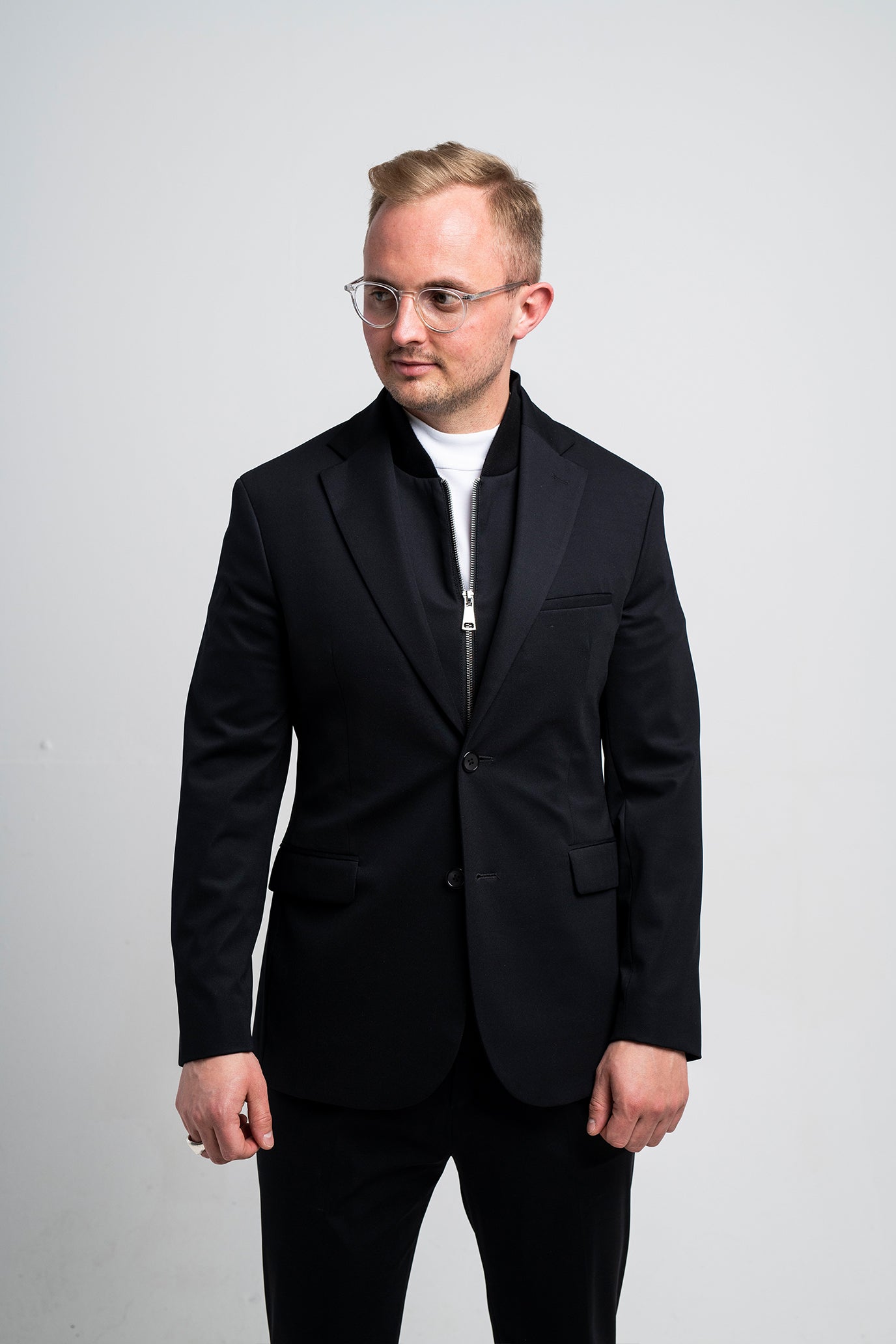 IOS - Schmale & Verkürzte Anzughose "Modern" - Black