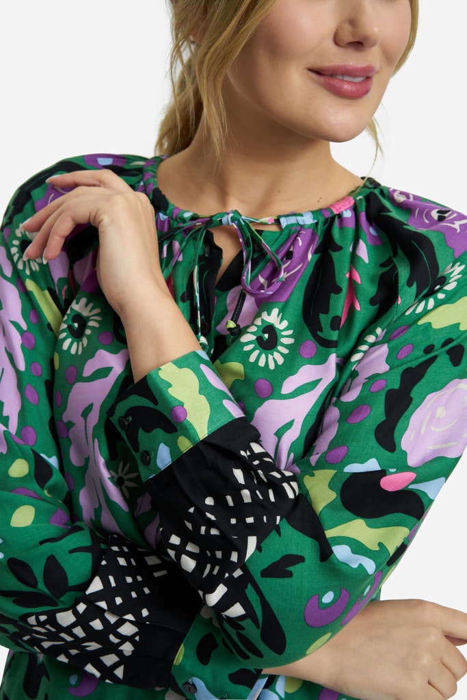 Milano - Bluse mit modischem Print