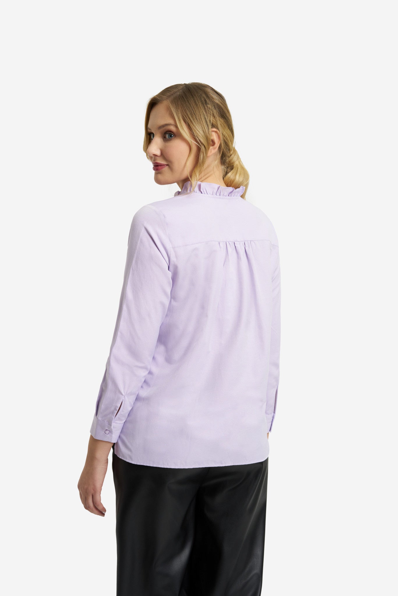 Milano - Bluse in Lavendel mit Stehkragen